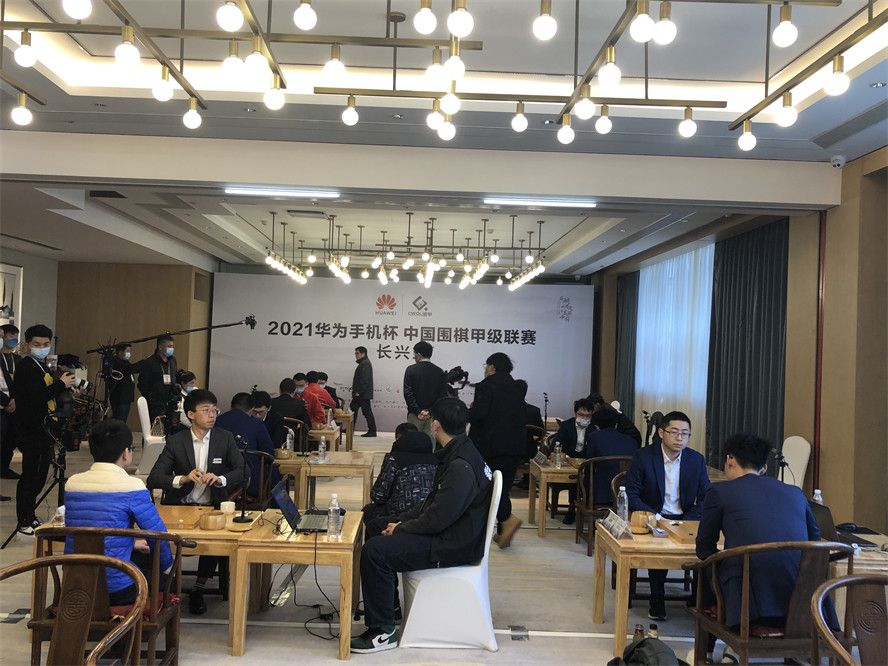 等到秋收后，你们每房给我们二老送八十斤稻谷。